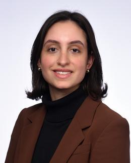 Karina Rozenberg Headshot.JPG